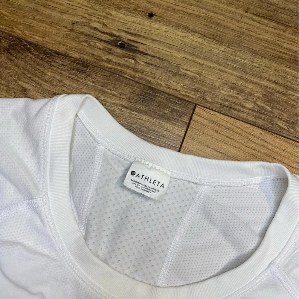 Athleta Momentum Seamless Top Size S - Picture 3 of 4